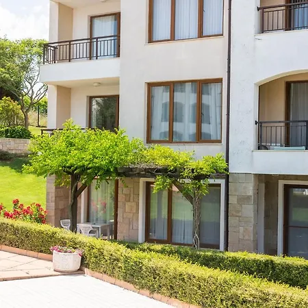 парадайс блу апартаментс Apartamento Sozopol